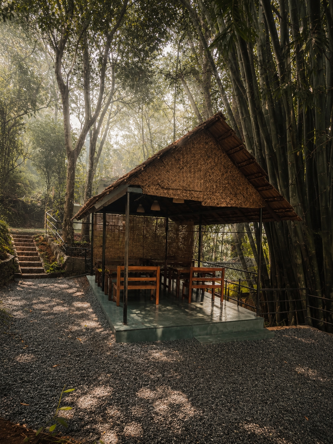 Sparrow Hut, bamboo café
